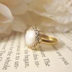 Vintage Button Ring, Gold ..
