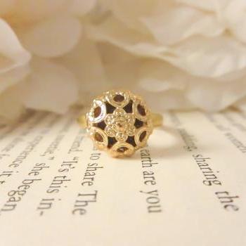 Gold dainty flower adjustable ring, vintage button ring, statement ring, floral, bridesmaid gift, gold plated ring, spring jewelry